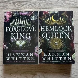 The foxglove king & the hemlock queen